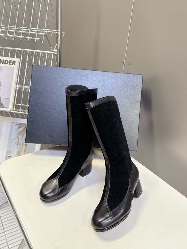 Сапоги женские фото 5