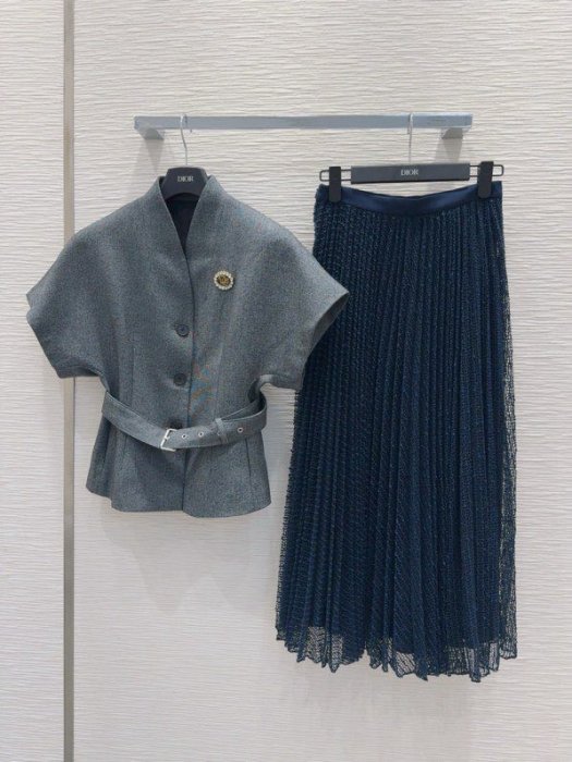 Костюм женский