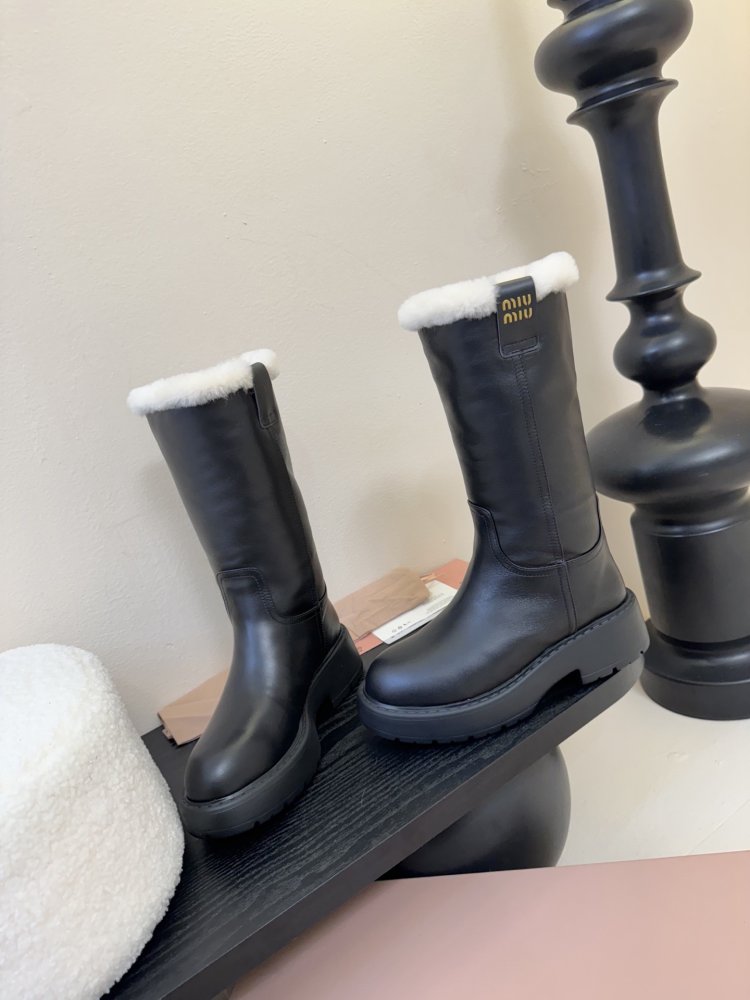 Boots women's фото 3