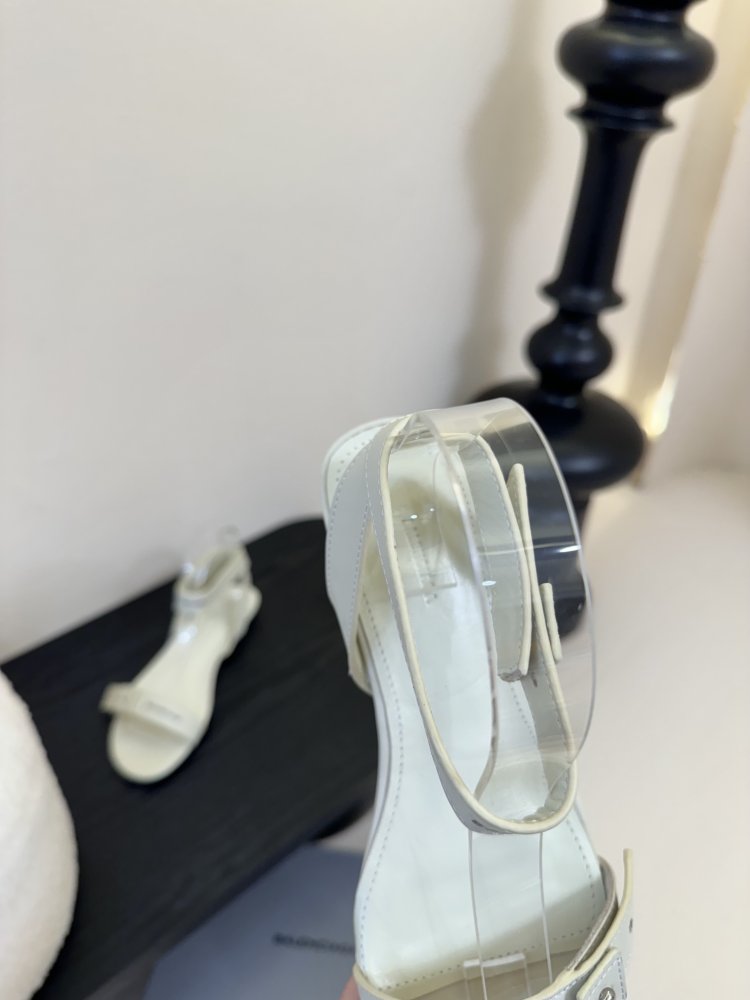 Босоніжки фото 8