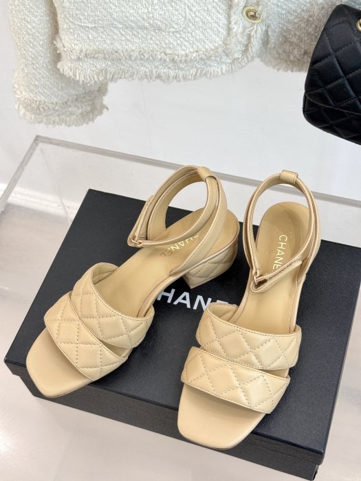 Босоножки фото 2