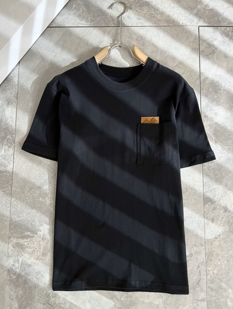 Футболка чоловіча