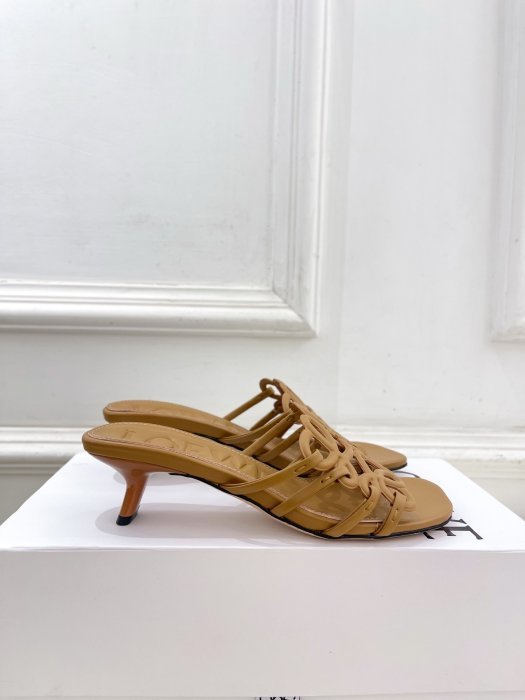 Босоножки фото 2