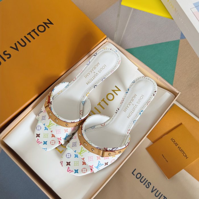 Босоножки фото 5