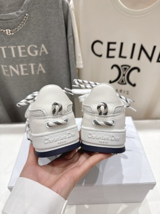 Кроссовки фото 8