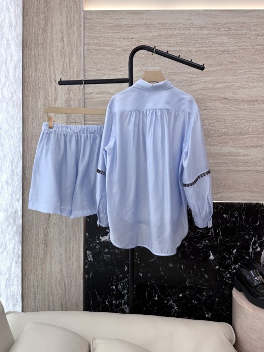 Костюм женский фото 2