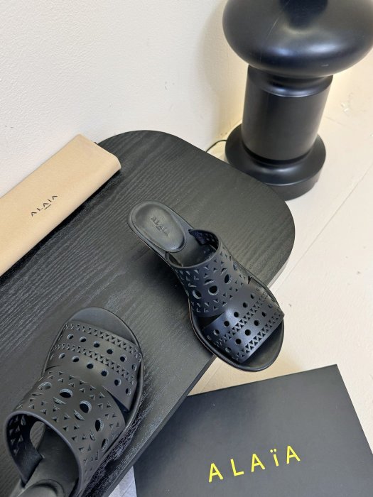 Босоножки фото 4