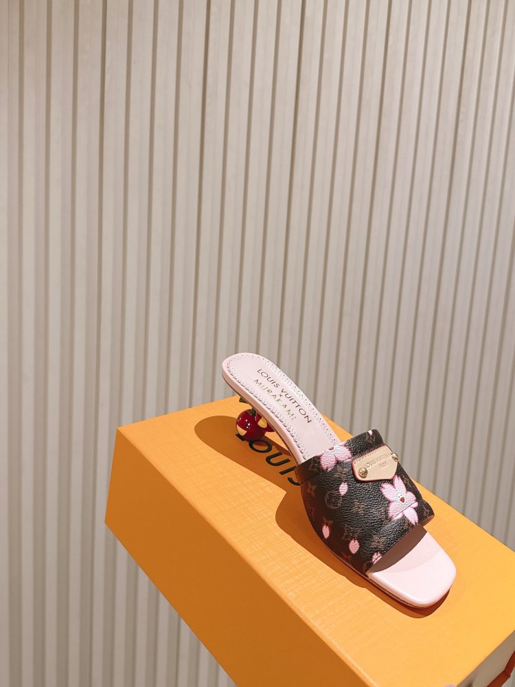 Босоніжки фото 9