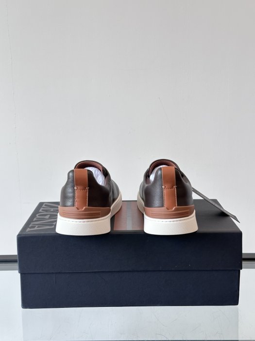 Кросівки чоловічі фото 8