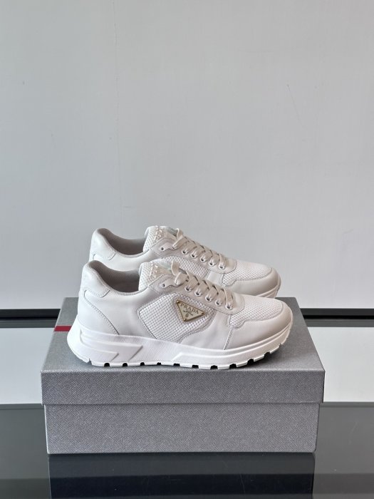 Кроссовки мужские