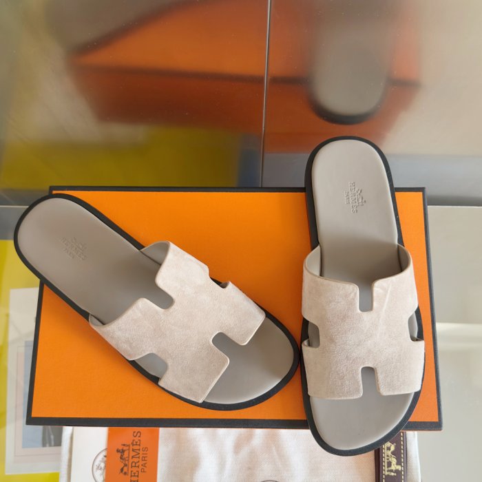 Шлепанцы женские фото 2