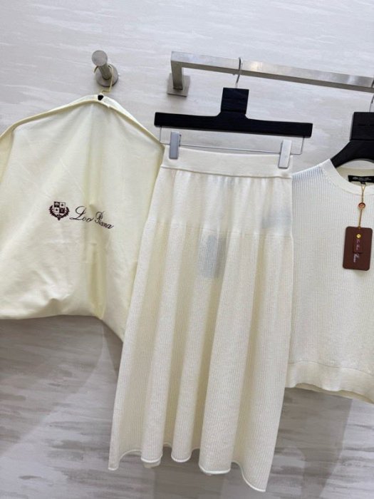 Костюм женский фото 6