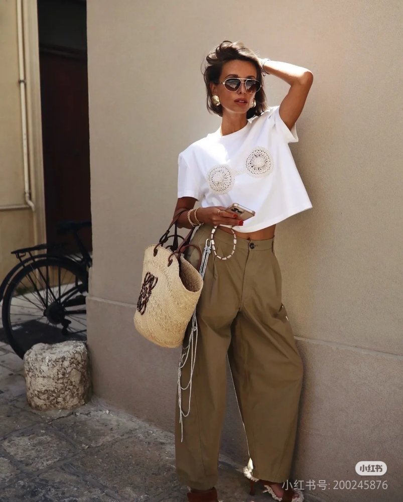 T-shirt women's фото 9