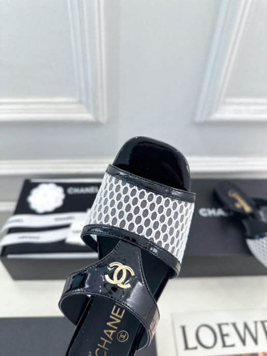 Босоножки фото 6