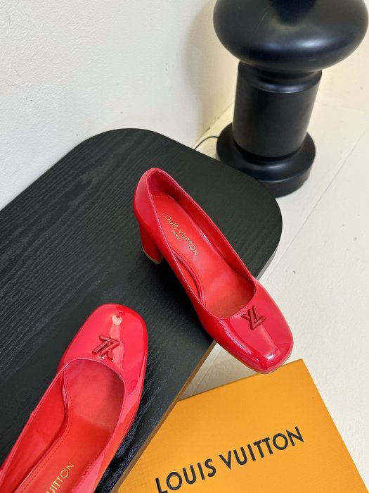 Туфли женские фото 4