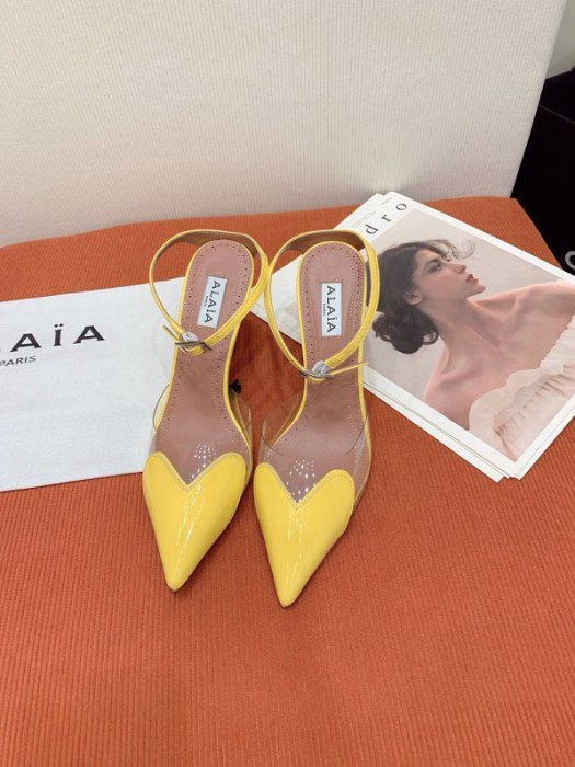 Босоножки фото 8