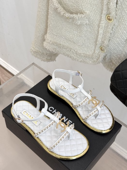 Сандалі жіночі фото 3