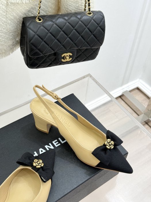 Босоножки фото 5