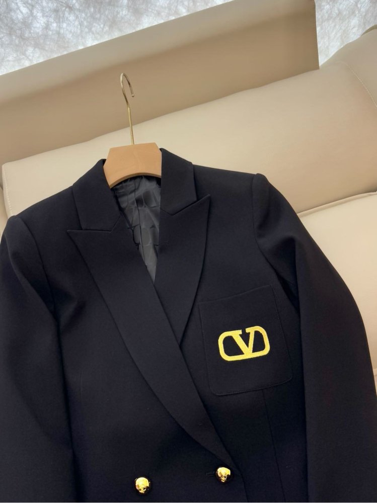 Костюм женский фото 8