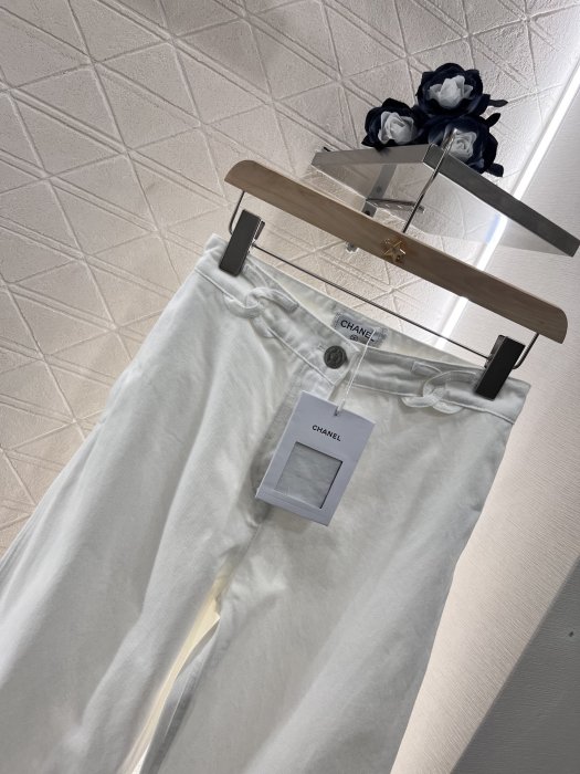 Джинсы женские фото 6