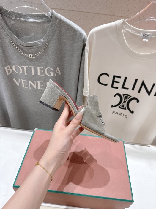 Босоножки фото 5