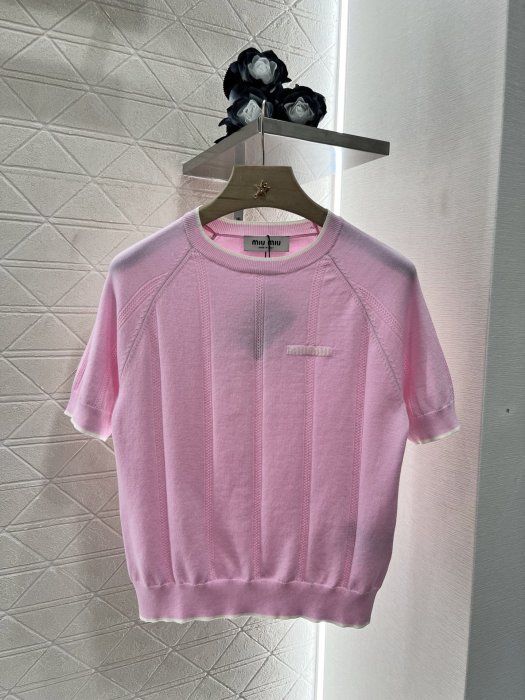 Футболка женская