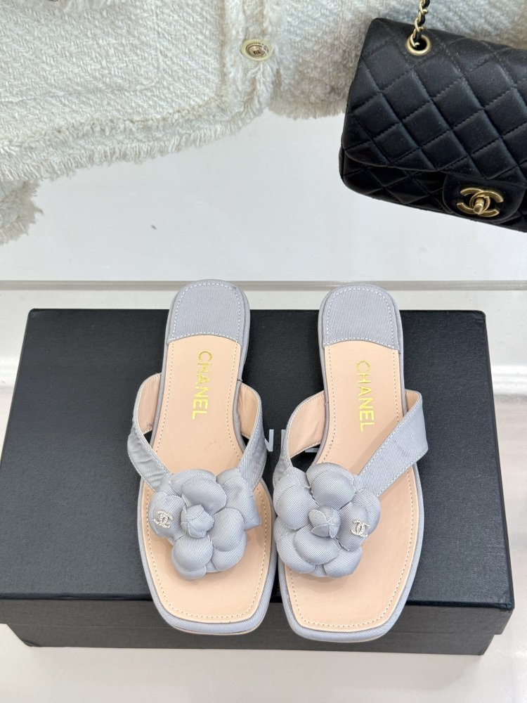 Шльопанці жіночі фото 4