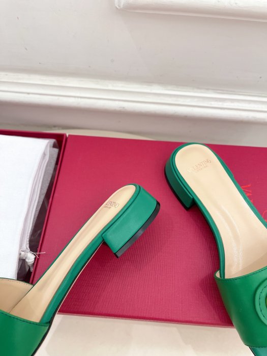 Босоножки фото 6