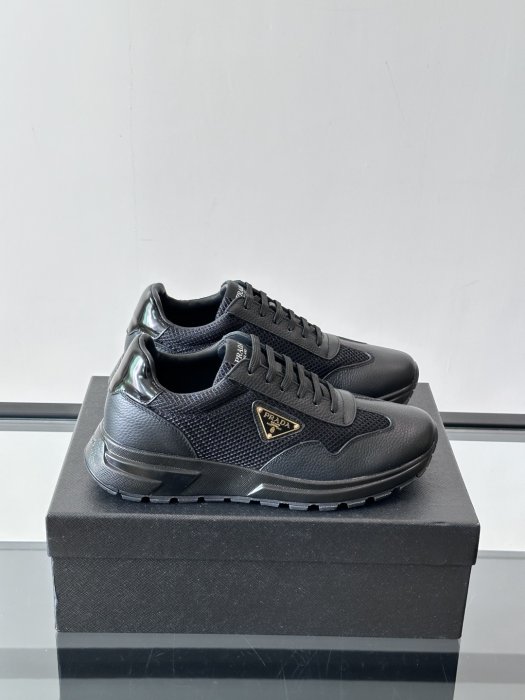 Кроссовки мужские