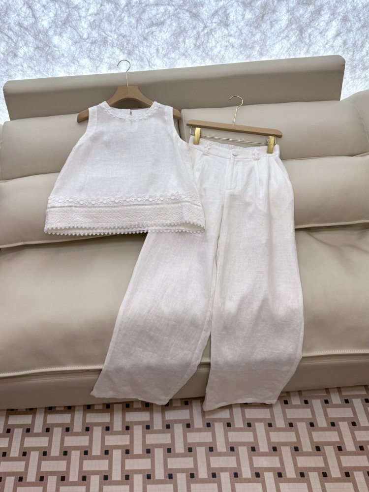 Костюм женский фото 3