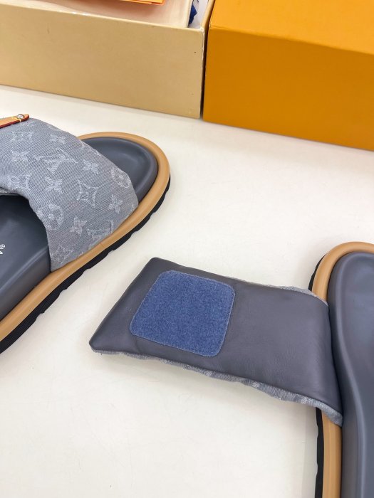 Шлепанцы фото 8