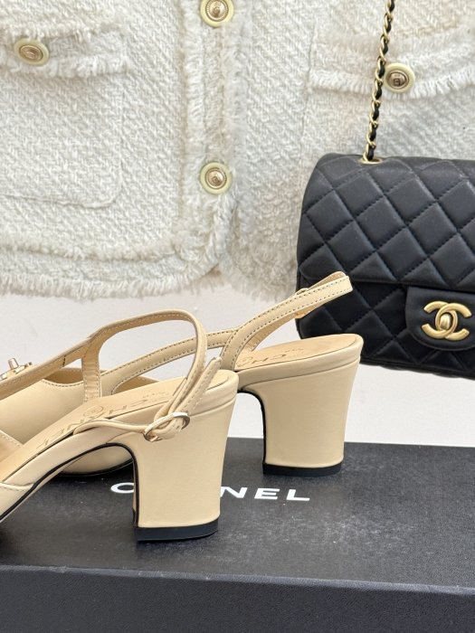 Босоножки фото 6