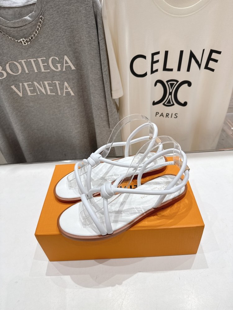 Сандалии женские фото 3