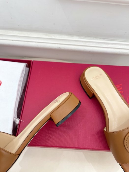 Босоножки фото 8