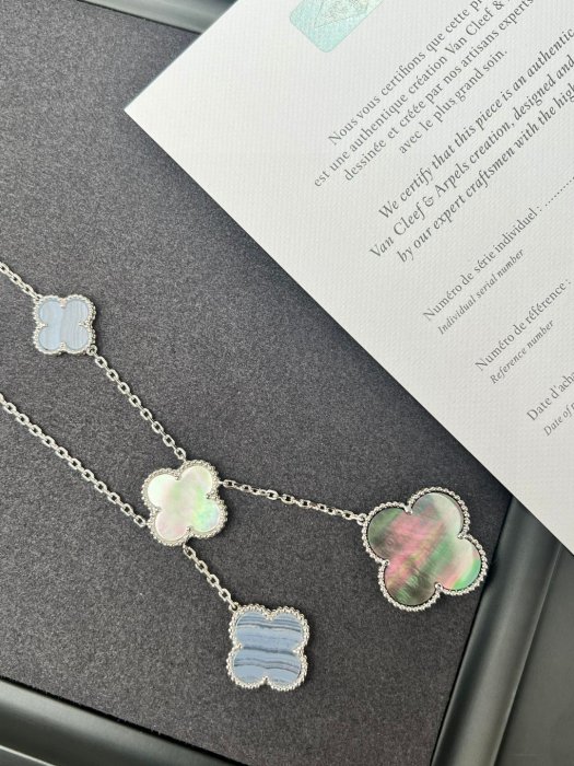 Necklace фото 4