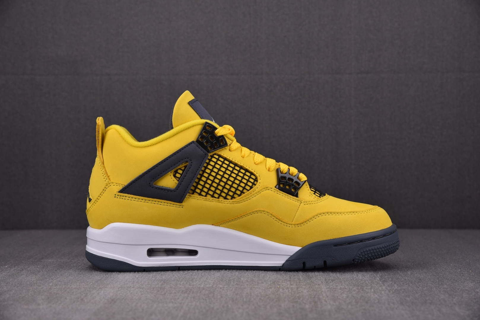 Sneakers Air Jordan 4 Retro Lightning - CT8527-700 фото 2