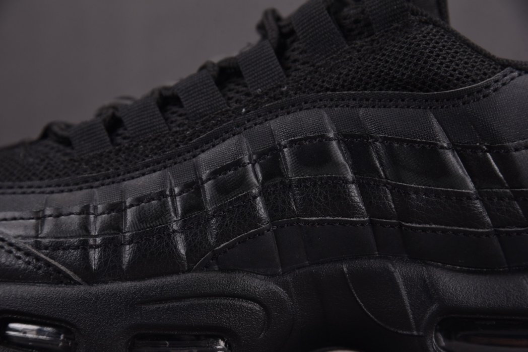 Кроссовки Air Max 95 Recraft Triple Black фото 12