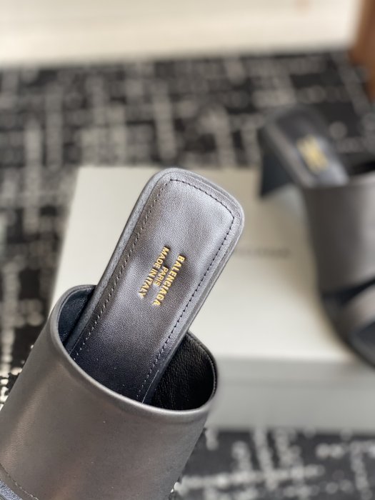 Босоножки фото 8