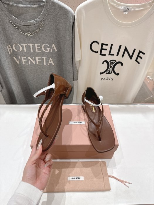 Босоножки фото 4