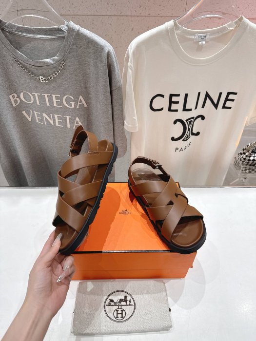 Сандалі жіночі фото 4