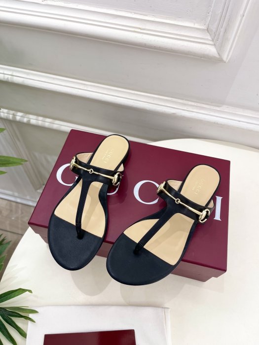 Босоножки фото 5