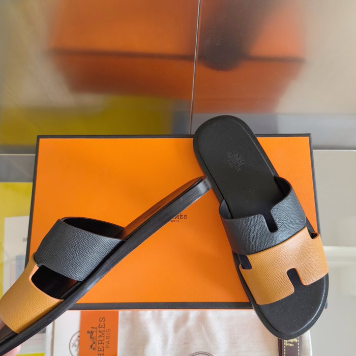 Шлепанцы женские фото 3