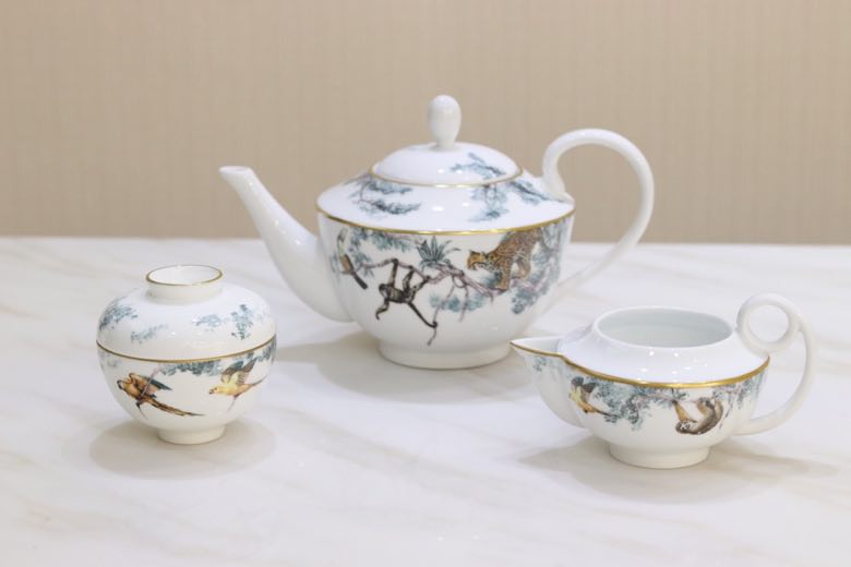 Tea service of bone porcelain of 15 items фото 5