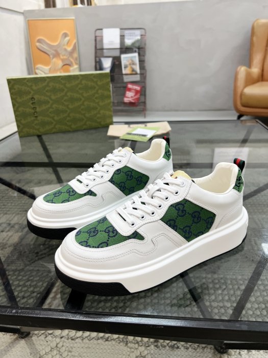 Кроссовки мужские