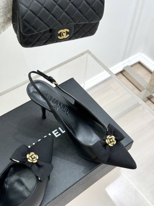 Босоножки фото 5