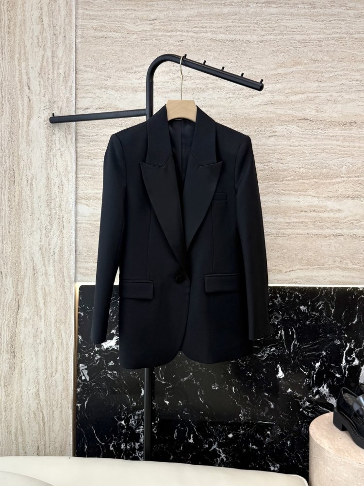 Піджак з довгими рукавами