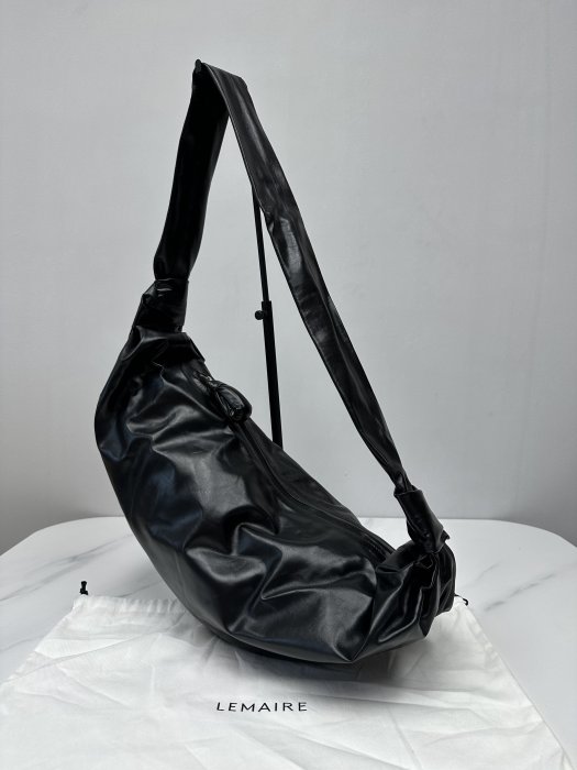 A bag women's 70 cm