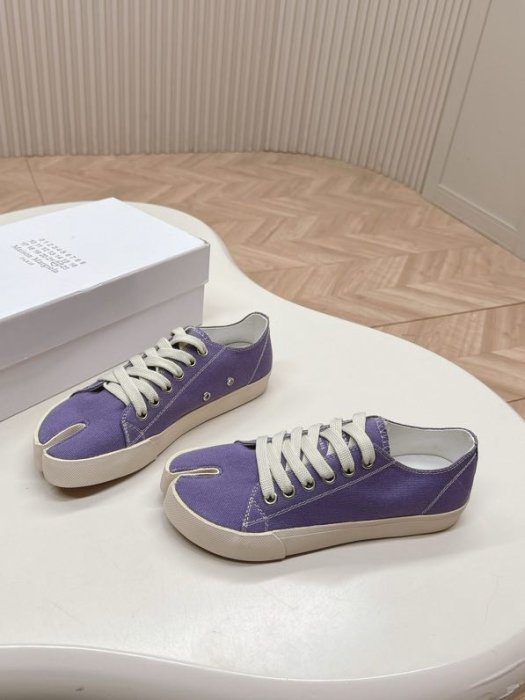 Кеди жіночі з роздвоєним носком фото 2