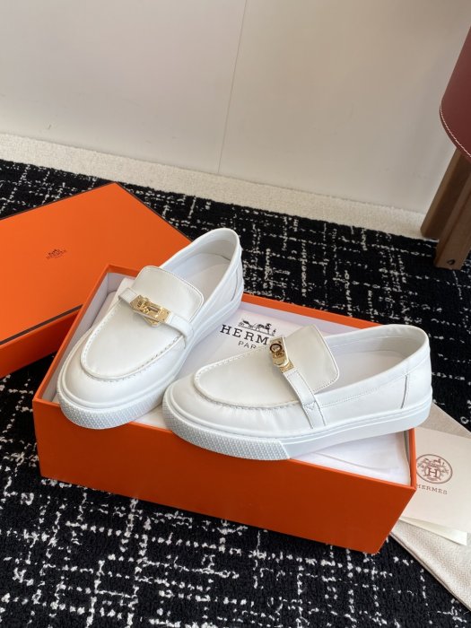 Лоферы шкіряні жіночі фото 3