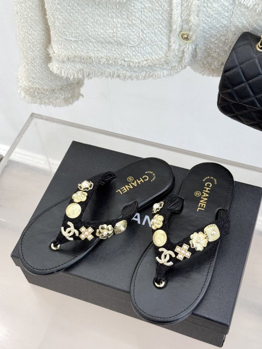 Шлепанцы фото 2